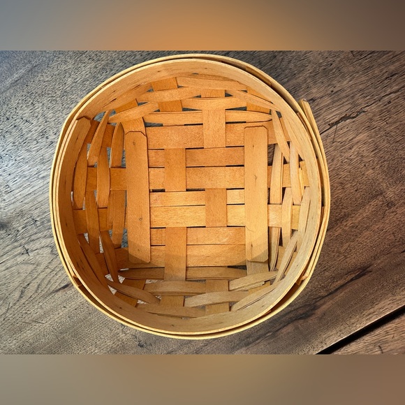 NWOT Longaberger Small 3-Way Catch All Basket with Liners Dated 2001. - Picture 2 of 5